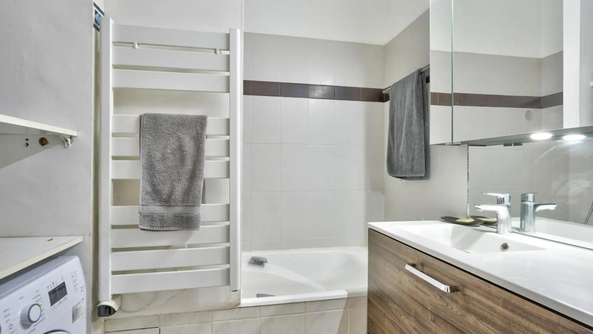Family Apartment With Garden Paris